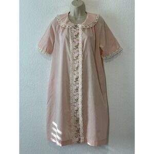 Vtg Smart Time Robe House Coat Size L Pink Swiss Dot Embroidered Cottagecore